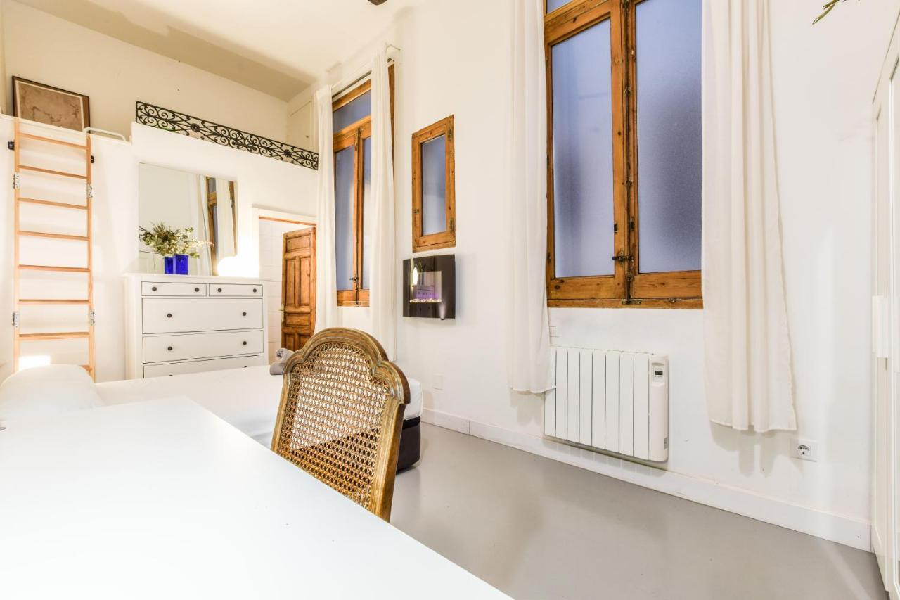 Piso De Ave Maria Apartment Madrid Bagian luar foto