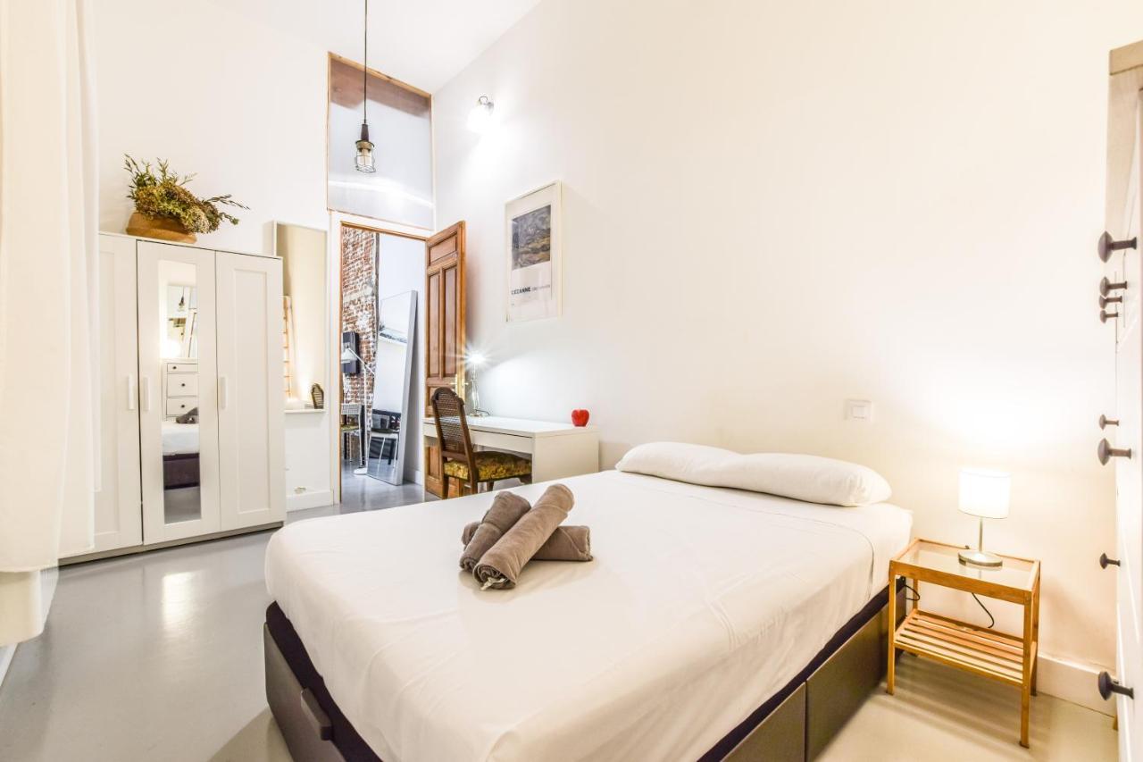 Piso De Ave Maria Apartment Madrid Bagian luar foto
