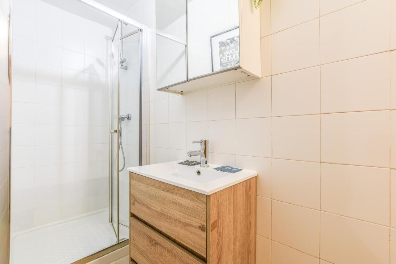 Piso De Ave Maria Apartment Madrid Bagian luar foto
